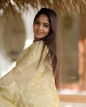Bhavya Gowda Instagram - 💚✨

Saree: @anayra_couture 
Blouse by: @likitha_suresh_ 
Jewels from: @thespatika
Captured by: @umesh__photography___ 

#bhavyagowda670 #geetha #bhavya #bhavyagowda670 #geetha #kannada #kannadathi #kannadasongs😘😘🎶🎶 #bb #bbk11 #saree #sareelove❤️ #sareecollection #insta #instagram