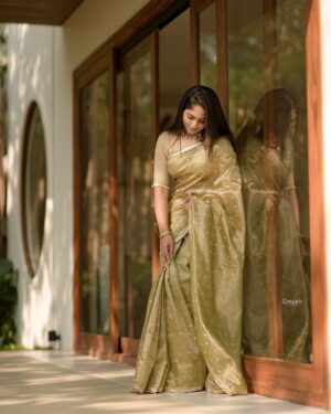 Bhavya Gowda Instagram - 💚✨

Saree: @anayra_couture 
Blouse by: @likitha_suresh_ 
Jewels from: @thespatika
Captured by: @umesh__photography___ 

#bhavyagowda670 #geetha #bhavya #bhavyagowda670 #geetha #kannada #kannadathi #kannadasongs😘😘🎶🎶 #bb #bbk11 #saree #sareelove❤️ #sareecollection #insta #instagram