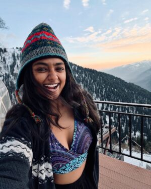 Bhoomi Shetty Instagram - Pause. That trip you’ve been planning? That place you’ve been dreaming of? Just go. Book it. You won’t be this age again. Stop waiting for the right time, the right company,just follow your heart. Breathe, explore, live. Trust the process, because in the end, everything falls into place. Be wild, be free, and let life happen.
.
.
.
#alittlebrowngirl #bhoomishetty #solotraveler #mountains #himachal #explorer #gratidão #moment #liveauthentic #simpleliving #joy #nature #snow