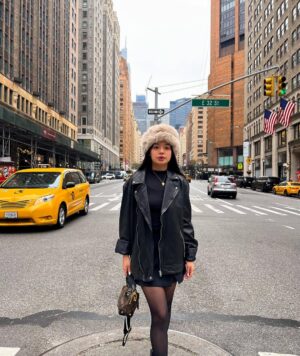 Bianca De Vera Instagram - wanna share a cab?