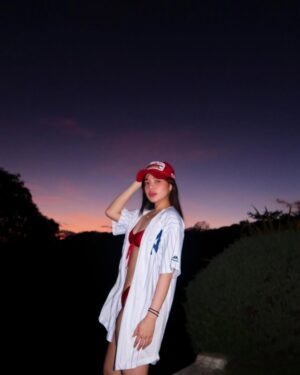 Bianca De Vera Instagram - down like sunset ⋆☀︎｡
