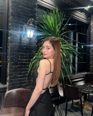 Bianca De Vera Instagram - hello :)