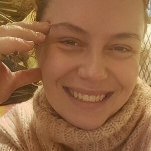 Binnaz Ekren Instagram - Buraya 10 1000naz bırakıyorum🤩😘