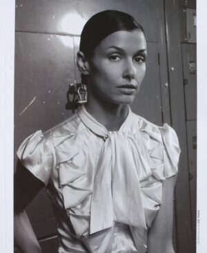 Bridget Moynahan Instagram - Six degrees press photo shot by @nicolaswagnerphoto. Fashion editor - Long Nguyen, rest in peace. 

#SixDegrees #ABC #WhitneyCrane