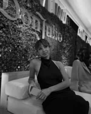Brytni Sarpy Instagram - -Wore my freckles on the carpet. 🥹 @nicolewalmsley 
-New hair, who dis? @neekobackstage_ 
-Adrien Brody was my favorite performance this awards season.
-The Brutalist is my exact taste in 🎥.
- @leahmlewis will you be my personal photographer?? 😝 and did you all see her gown? 😍
- Love a silk gown.
-Thank you @ejaf for a lovely night 🩷