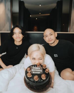 Bunga Citra Lestari Instagram - Still smiling from last night…
Thank you, my annoyingly cute husband @tikoaryawardhana  for arranging this beautiful surprise for me beserta pre birthday dinner and spa treatmentnya 😘
And @noah.sinclair , thank you for making Mommy smile by coming here, even when you were tired.. That means so much to me..
Terima kasih juga untuk Oma @emmymuchlis dan semua yang sudah datang..
You guys truly made me so happy..

It was such a beautiful surprise, and I feel so loved,
and just really, really grateful.. ❤️