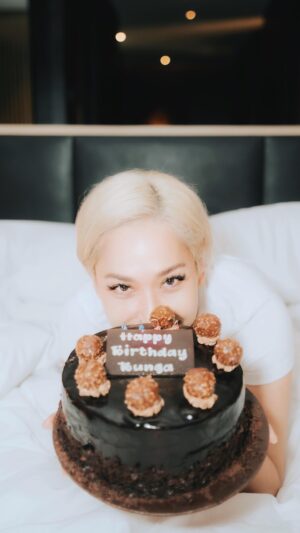 Bunga Citra Lestari Instagram - Officially 42 😊