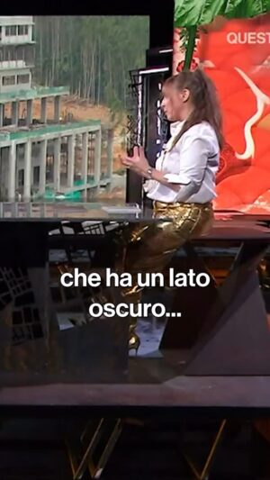 Camila Raznovich Instagram - Al #Kilimangiaro @simopieranni racconta i lati oscuri di quella che sarà la nuova capitale dell’Indonesia, Nusantara.

Il #Kilimangiaro con @camilaraznovich torna domenica alle 17.15 su #Rai3
