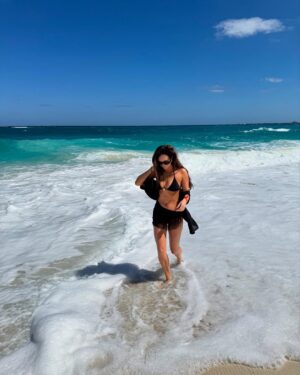 Camille Dufresne Instagram - Not looking for sharks 🦈