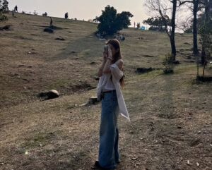 Candy Wong Instagram - ·
曬太陽☀️🪁🌼🌱🌿