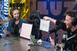 Carina Zampini Instagram - Muchas veces dijimos con mi vieja que en algún momento íbamos a compartir un programa juntos. El otro día lo pudimos hacer por primera vez! Gracias por la buena onda, el cariño y la oportunidad a todos los que hacen posible @lanovela__ por permitirnos compartir esto! 

Tremendas las fotos de @juampisaravifotografia