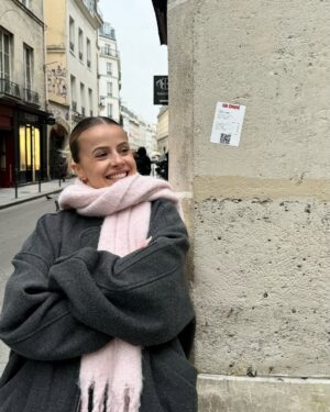 Carla Hugon Instagram - dump de ces derniers jours la dernière c’est cadeau <333 🥲