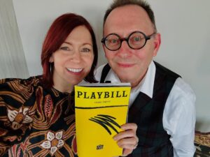 Carrie Preston Instagram - We thoroughly enjoyed the insanely entertaining @mincemeatbway on Broadway! And wow what a fantastically talented cast!! Bravo! 👏 👏 👏 🤩 🤩🤩
