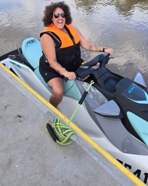 Casey Donovan Instagram - Brisbane thus far... In no particular order 😋 
Lime bikes, opening nights, love of my life, dinners with love of my life, massages, friends, peers, pool, sun, fun, hot pots, hot pot Chilli in eye ball (I'm ok, would not recommend), cats, mafs, coffee, puzzles, sweat, jetski (I'm ok, would also not recommend if your not great at jetskiing or just scared). . .To be continued 😎 ✨️ 💜