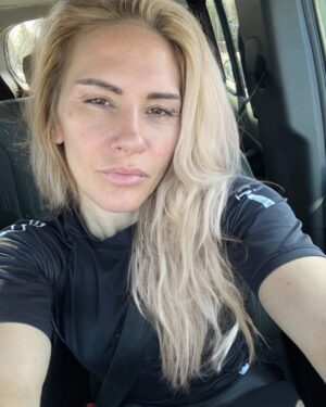Cat Zingano Instagram - Choose your fighter 🥊 
1,2,3, or 4

One of my favorite accomplishments was being in a video game 🥰

Did you ever play as me? I heard I had some sick special powers. 😏