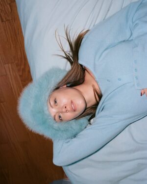 Catherine St-Laurent Instagram - Ma vie en baby blue. Lien en bio 📧