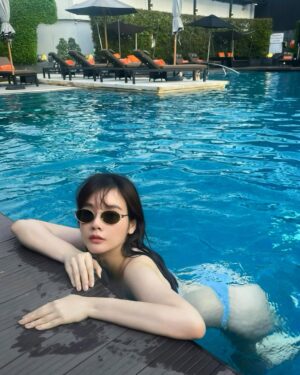 Chanidapa Pongsilpipat Instagram - Good vibes and pool tides. 🏊🏻‍♀️ #MigsSwimwear