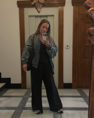 Chantal Baudaux Instagram - La primera foto es el reflejo de mi hoy , las siguientes son reflejos de este último año y medio y la última es el reflejo de mi corazón ♥️ y la primera que nos tomamos juntos en este espejo .