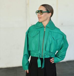 Chantal Baudaux Instagram - un poco de @mbfwmadrid de la mano de @jcpajares 

@fabracomunicacion 
@andreasosamgmt

#verderebelde