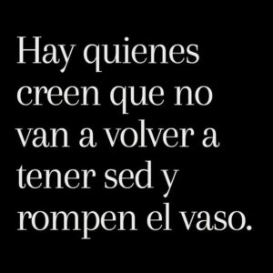 Chantal Baudaux Instagram - Mis respetos para aquellos que no piensan en “ las vueltas que da la vida….”