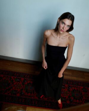 Charlotte Cardin Instagram - Dream Valentine in my dream dress ♥️ 

Bravo mon amour @aliocha.s et merci mon ami @jacquemus