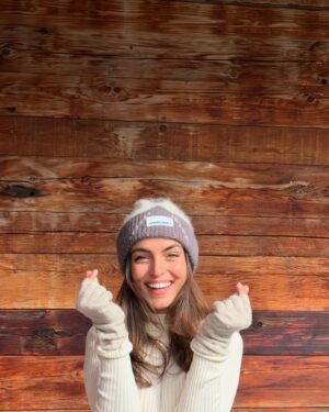 Charlotte Lemay Instagram - Mountain dump ❄️