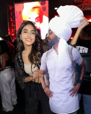 Charvi Tanya Dutta Instagram - What a magical evening .. ❤️
@diljitdosanjh 🫶🏻🫶🏻🫶🏻