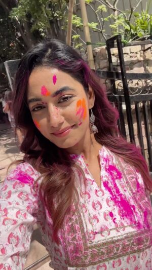 Charvi Tanya Dutta Instagram - Happy holi from us to you 💜💜💜