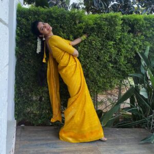 Chaya Singh Instagram - Wrapped in sunshine 💛💛💛 

#sareelove #traditionallook #weekendvibes