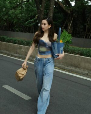 Chayanit Chansangavej Instagram - แจ่วฮ้อน tonight - @rallymovement 

#RallyTheBagMarkII
#RallyTheBag
#RallyMovement