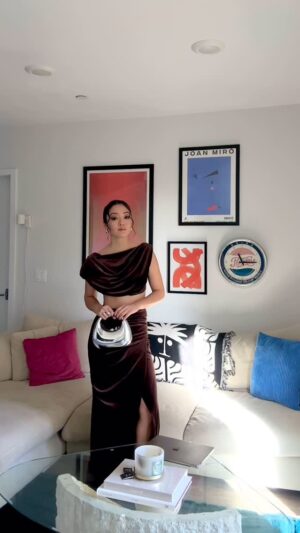 Chelsea Zhang Instagram - Evening looks ✨dress: @asos 
chrome bag/jewelry: https://amzn.to/3TIVZPx
Makeup: @kittbash 

 @movieguide awards 💫 w/ @chimes_gourmet & @bensaetang !! 

#Open #asosdesign #asos #maxidress #velvet #chrome #redcarpet #blacktie