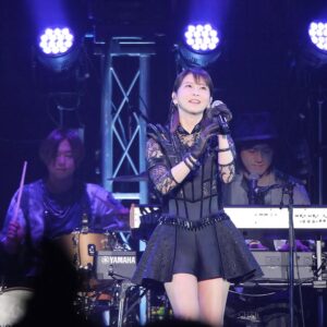 Chisato Moritaka Instagram - ⁡
森高千里2024『レッツ・ゴォーゴォー！ツアー』追加公演
2月1日 大阪 Zepp Osaka Bayside公演 終了しました！
 
Zepp Osaka Baysideでのライブは初めてでした！
会場近くにはUSJ、対岸には観覧車があって、
見るだけでもワクワクした気持ちになりました～。
 
私のライブはいかがでしたか？皆さんワクワクしましたか？
大きな声援と多くの拍手に包まれて幸せでした～。
大阪の皆さんありがとうございました！
 
今日はバンドリーダー高橋さんのお誕生日でした。
リハーサルではサプライズもしましたよ～。
明日のツアー最終日までメンバー＆スタッフと全力で駆け抜けていきまーす！
 
#chisatomoritaka
#森高千里
#レッツゴォーゴォーツアー
#大阪府
#大阪市
#此花区
#ZeppOsakaBayside
#道頓堀くくる の「#たこ焼」
#ダイヤ製パン の「#サンドイッチ」
#マサヒコオズミパリ #masahikoozumiparis の「#ケーキ」
#嶋屋 の「#あべのポテト」