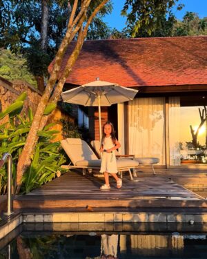 Chotika Wongwilas Instagram - Great vacation 🐚🌊🌴 @thetubkaakkrabi 
ชอบที่นี่มากมาอีกก็แฮปปี้ ที่พักดี อาหารอร่อย บริการดี เป็นอีกที่ที่ปักหมุดโรงแรมโปรด ใครมากระบี่แนะนำเลยค่ะ 📍💓