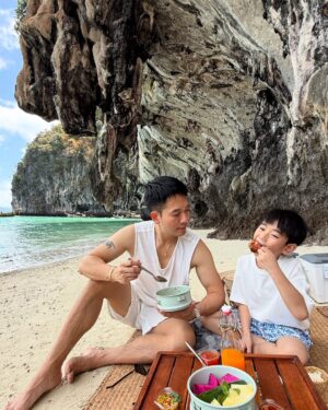 Chotika Wongwilas Instagram - Welcome summer ร้อนสู้แดดนิดนึง ☀️😎🌊

#cho_cosmetics #กันแดดออร์แกนิค