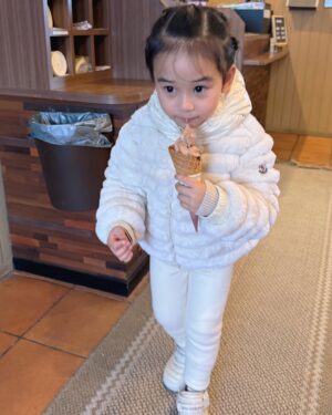 Chotika Wongwilas Instagram - ❄️🐻‍❄️☃️🍦🍪🍫

Cr. ขอบคุณรูปจากป้ามดค่ะ @mod_supika