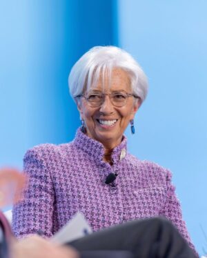 Christine Lagarde Instagram - 60% of Europeans with low financial literacy are women. This gender gap is a systemic issue that affects the entire European economic fabric, including our monetary policy and financial stability.

We need to #AccelerateAction, advance women’s financial empowerment and take swift steps towards gender equality.