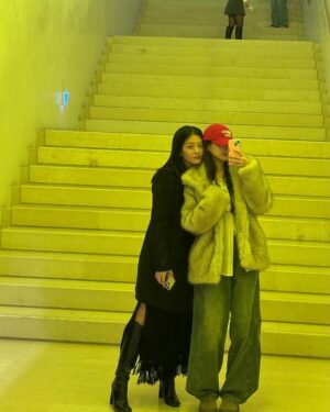 Chung Su-bin Instagram - Memories🎨🌈