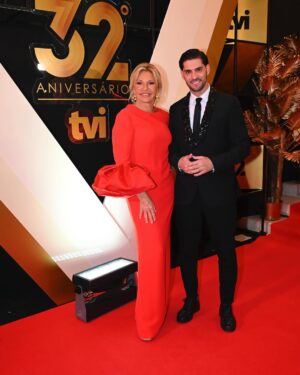 Cinha Jardim Instagram - 32 anos TVI

Vestido: @marias_chiado 
Cabelo: @duartedelemosemenezes