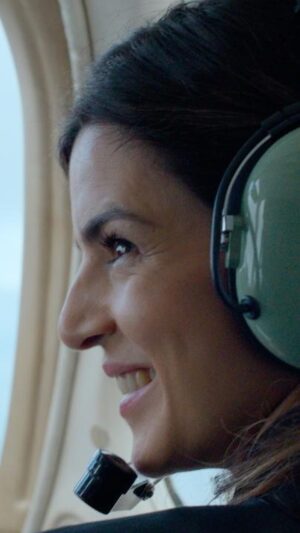 Clara Lago Instagram - Una nueva entrega ha sido confirmada. La segunda temporada de #Clanes, próximamente en Netflix. #NextOnNetflix