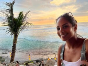 Collien Ulmen-Fernandes Instagram - #Bali #Sunset #TraumfischEnterprise 🏝️🎬