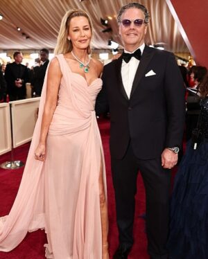 Connie Nielsen Instagram - @theacademy thank you for an incredible night❤️🙏❤️ and to my beloved brother (brioni Tuxedo) for being my date: you make everything fun my darling. @praymoses.studio you outdid yourself - my incredible @eliesaabworld couture dress that made me feel like a princess, and - I mean - that incredible vintage necklace by Joseph Sadin and Son really made it all come together. It was a wonderful way to honor our colleagues that The Academy did this year: allowing us to speak to our personal experience of working with the extraordinary talent we honored last night. I got to tell my dear Janty Yates, Thank You, for making Lucilla come to life with those sublime costumes..🙏🙏🙏