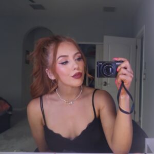 Courtney Stewart Instagram - 1 or 2?