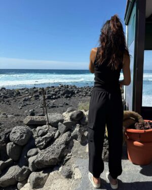 Cristina Saavedra Instagram - Mi finde bonito 🌊☀️🧘🏾‍♀️ #Lanzarote 🩵