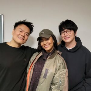 Crystal Kay Instagram - Happy 30th anniversary to the legend @asiansoul_jyp 🌠

ステージを輝かせていました✨✨✨

The oppa sandwich 🥪 💙