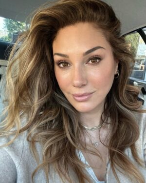 Daisy Fuentes Instagram - Your input means a lot. I’d love to know what type of content you want to see more of from me… Fashion, lifestyle, travel, business advice, make up/skincare? Let me know :)
I’m grateful to all of you who’ve followed along on my journey. Here’s to the stories we share and the bonds we build.
