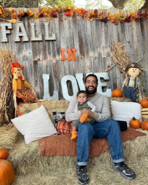 Dana Alexa Instagram - My favorite season with my favorite guys 🎃