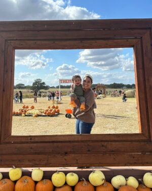 Dana Alexa Instagram - My favorite season with my favorite guys 🎃
