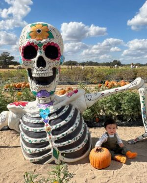 Dana Alexa Instagram - My favorite season with my favorite guys 🎃