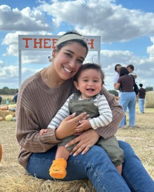 Dana Alexa Instagram - My favorite season with my favorite guys 🎃