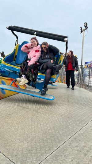 Dani Harmer Instagram - Brighton you have our hearts!!! Thank you for a fabulous weekend ladies!! You made our birthdays super special!! Can’t thank you all enough 🫶🏻💜🎂